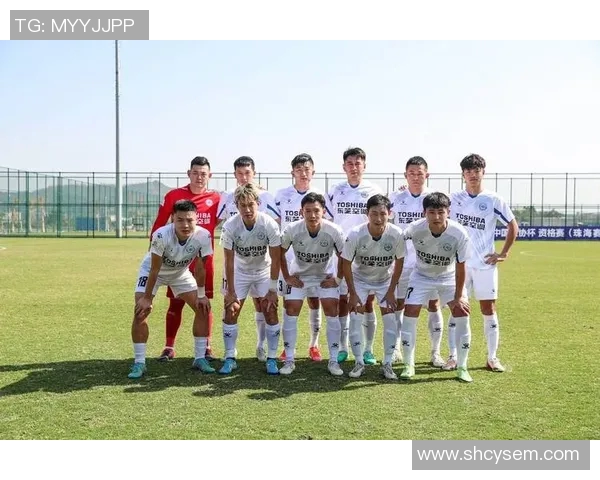 杭州足球队以57分稳居总决赛积分榜首位争夺冠军形势乐观