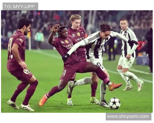 曼联与曼城点球大战回顾激烈对抗再现足球经典瞬间