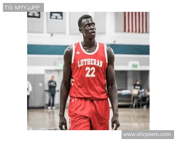 杰登艾维的篮球之路:从大学新星到NBA未来之光的成长历程