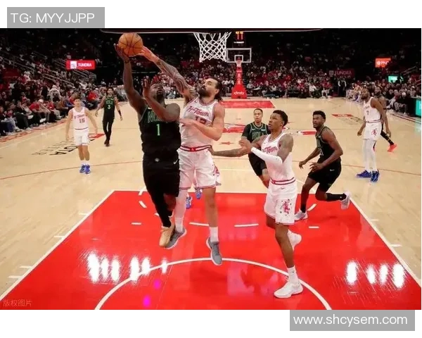 火箭与鹈鹕激战在即NBA赛季精彩对决引发球迷热议